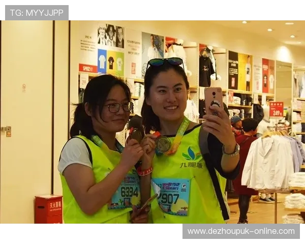 德州微扑克娱乐休闲方式促使朋友聚会增添欢乐气氛的理想选择